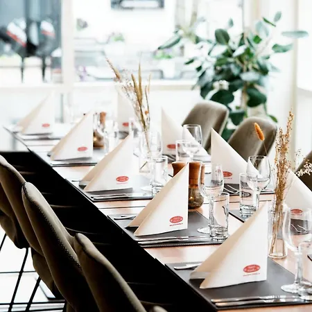 维尔比约酒店 3*